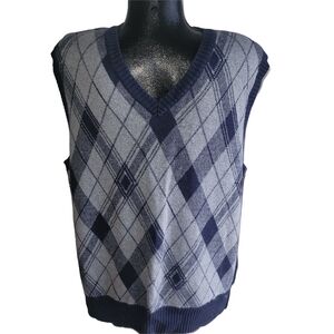 American Eagle Men's Blue and Grey Argyle Sweater Vest XXL